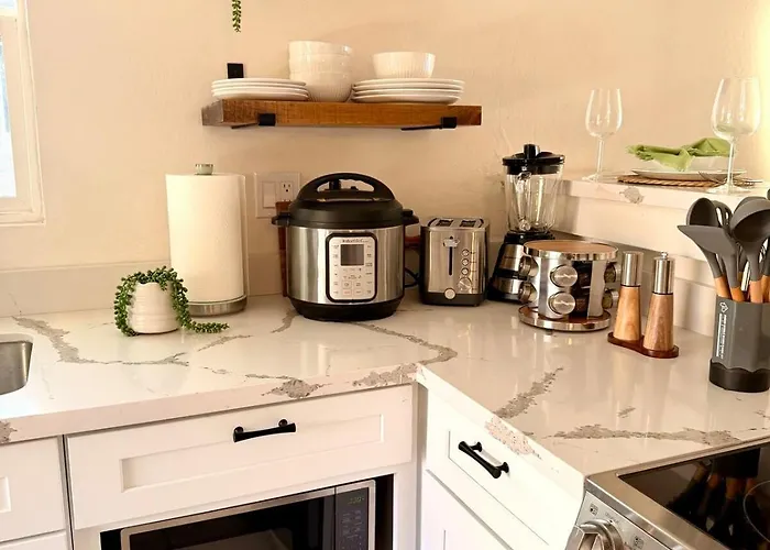 Ferienhaus Modern Desert Getaway, Sleeps 5-fire Pit-coffee Bar Peoria